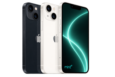 Photo of iPhone 13 midnight and white